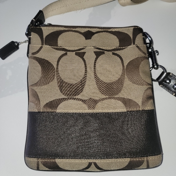 Coach crossbody - Picture 1 of 5